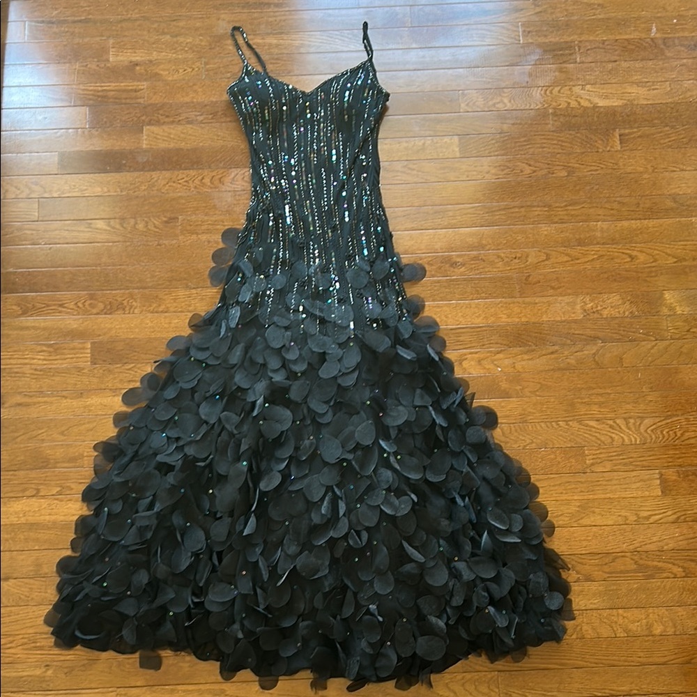 Elegant Black Evening Gown